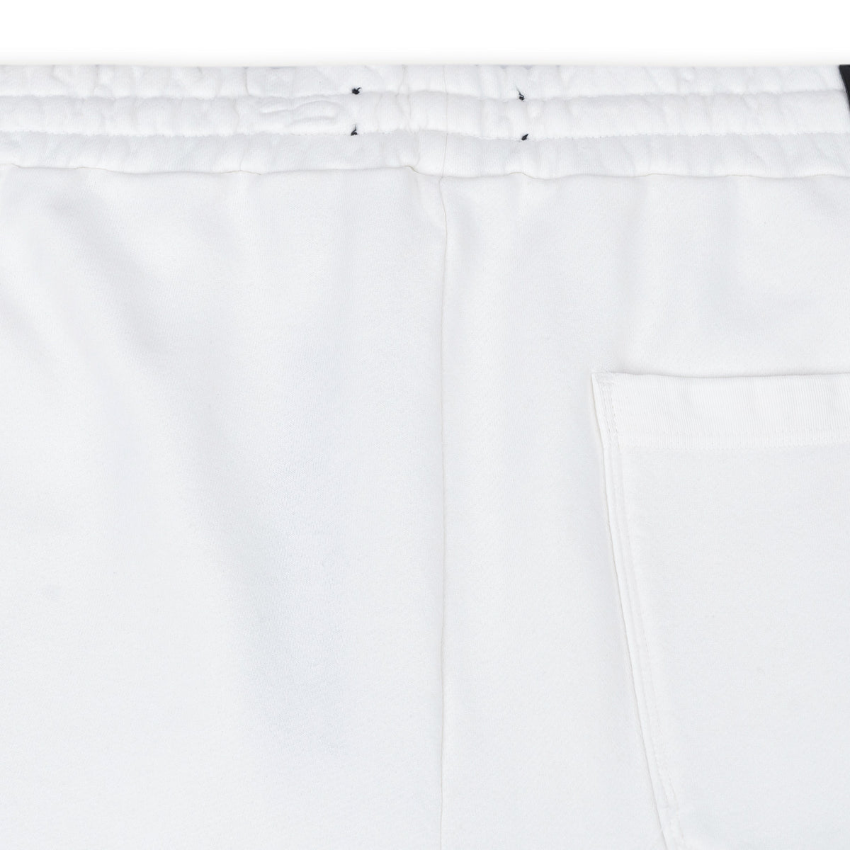 White AMIRI 22 Shorts