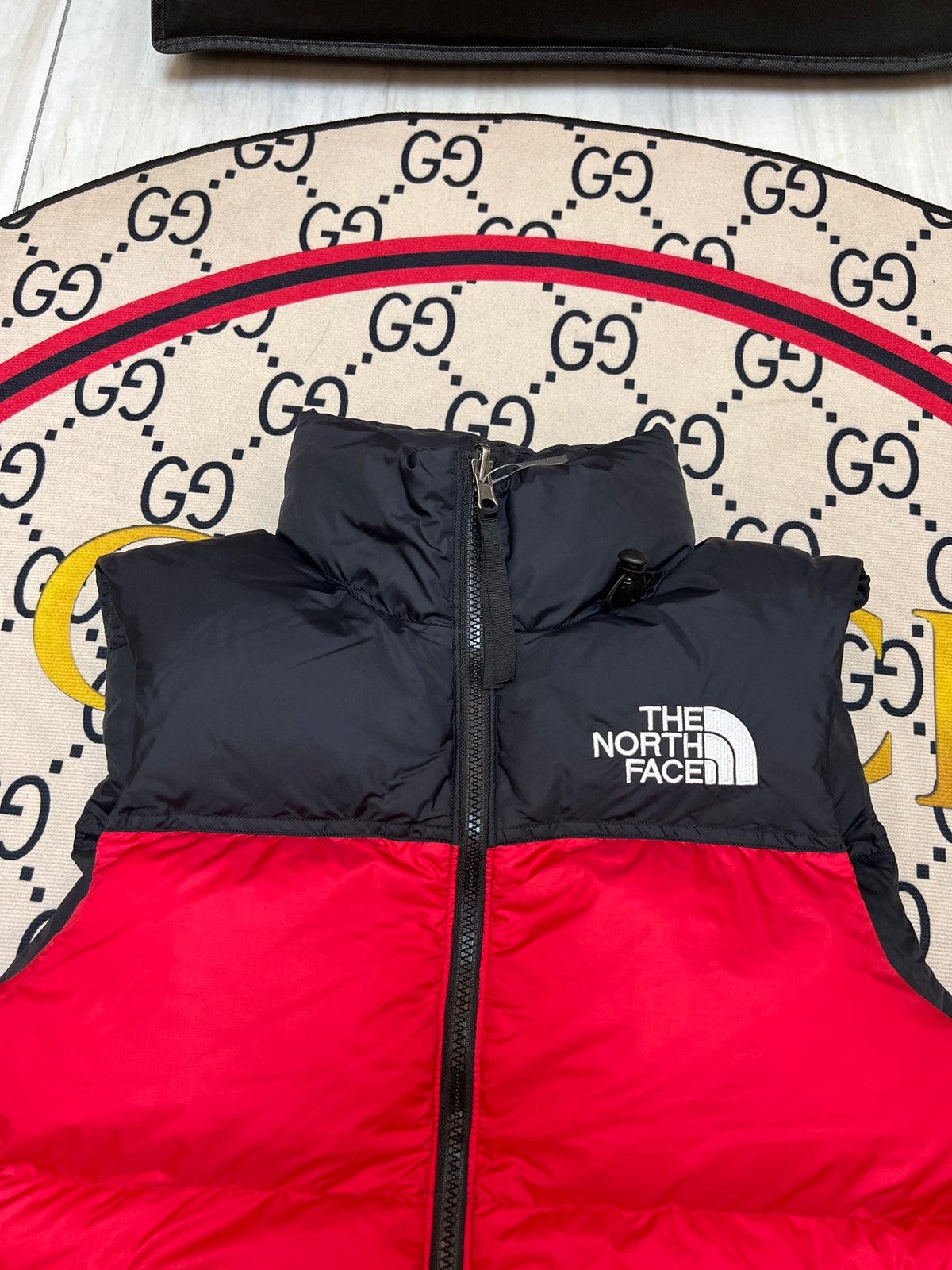 The North Face Colorblock Stand-Collar Puffer Vest